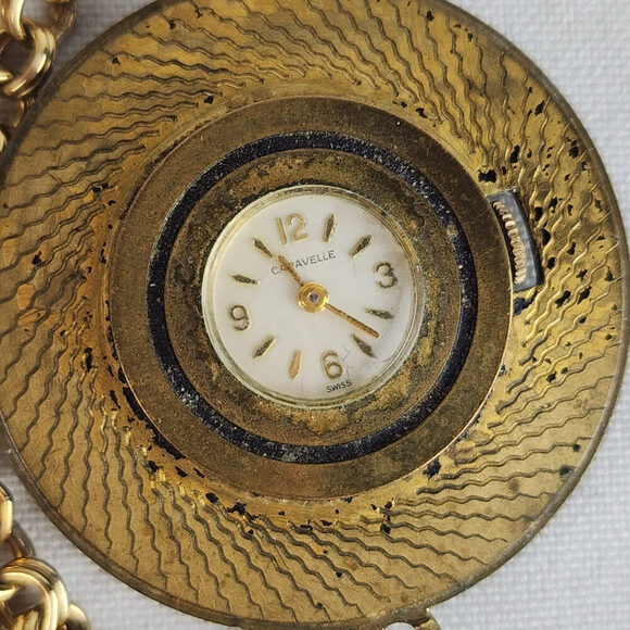 Vintage Caravelle Back & Gold Tone Pendant Watch Necklace 7 jewels - Picture 4 of 11